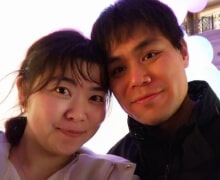 コミュニティで出会った30代カップルのイメージ